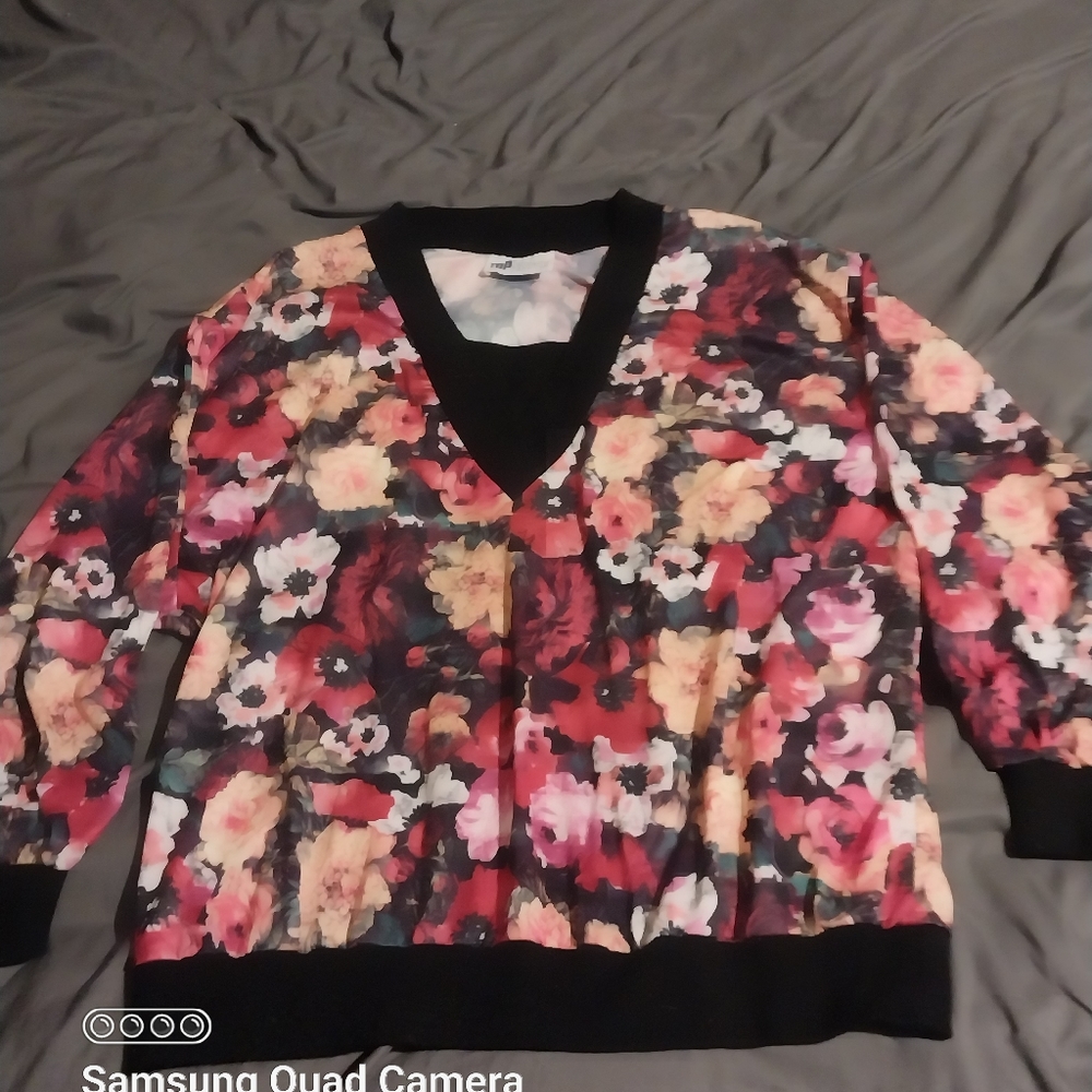 Top notch vintage womans shirt pullover long sleeve v-neck